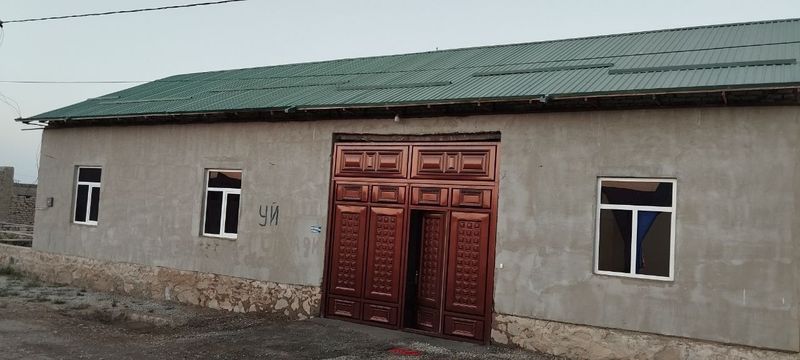 Kumushkonda uy sotiladi
