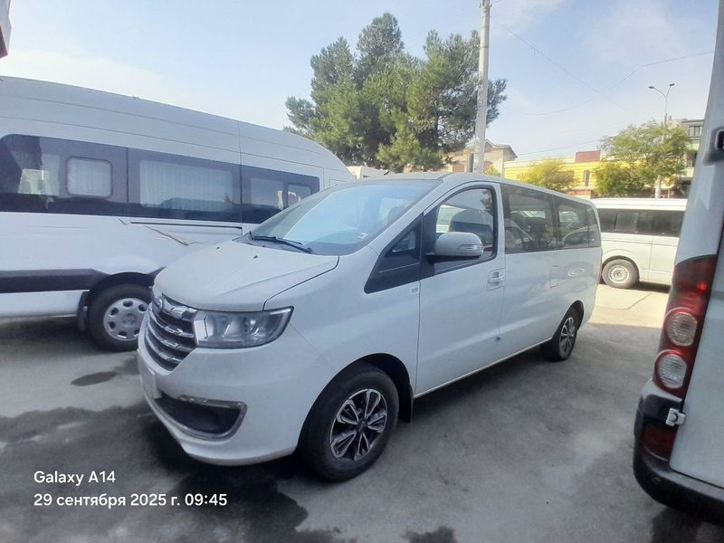 Jac M3 Luxe miniveni