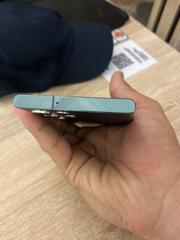 Samsung s 22 ultra srochna sotladi Samsung s 22 ultra srochna sotladi
