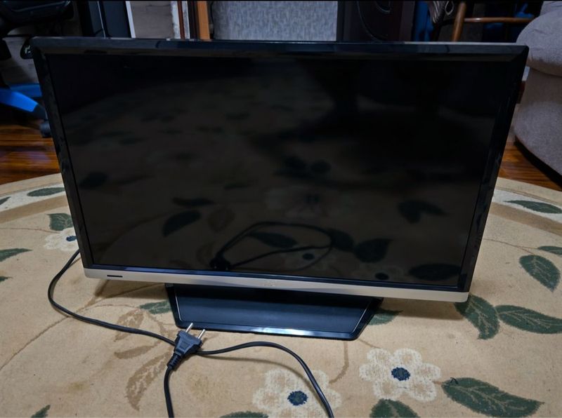 Продается плазменный телевизор Artel Led tv 24 дюйма Продается плазменный телевизор Artel Led tv 24 дюйма