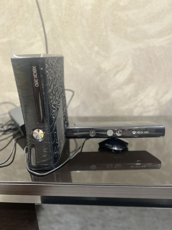 Игровая приставка X Box Игровая приставка X Box