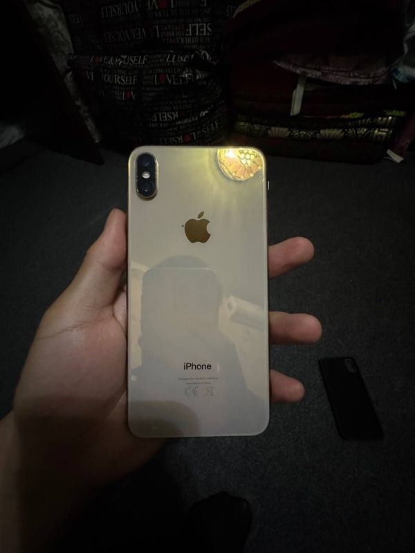 Iphone XS max 256gbli sotiladi Iphone XS max 256gbli sotiladi