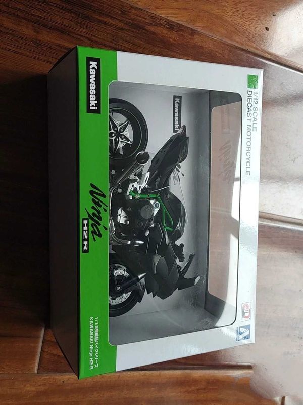 Kawasaki ninja H2R , Yamaha R1, bmw s10000rr alloy madelari