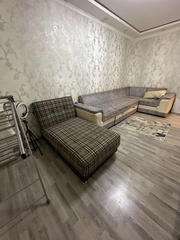 Продается Кресло кровать снизу с хранением