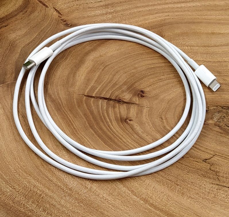 Оригинальный кабель Apple USB-C to Lightning
