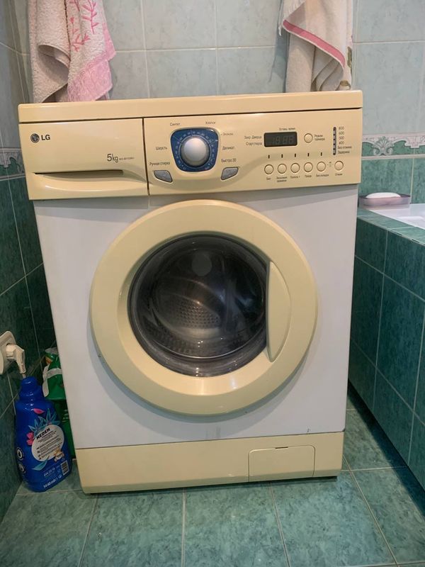 Срочно продам стиральную машину, хорошо стирает. Срочно продам стиральную машину, хорошо стирает.