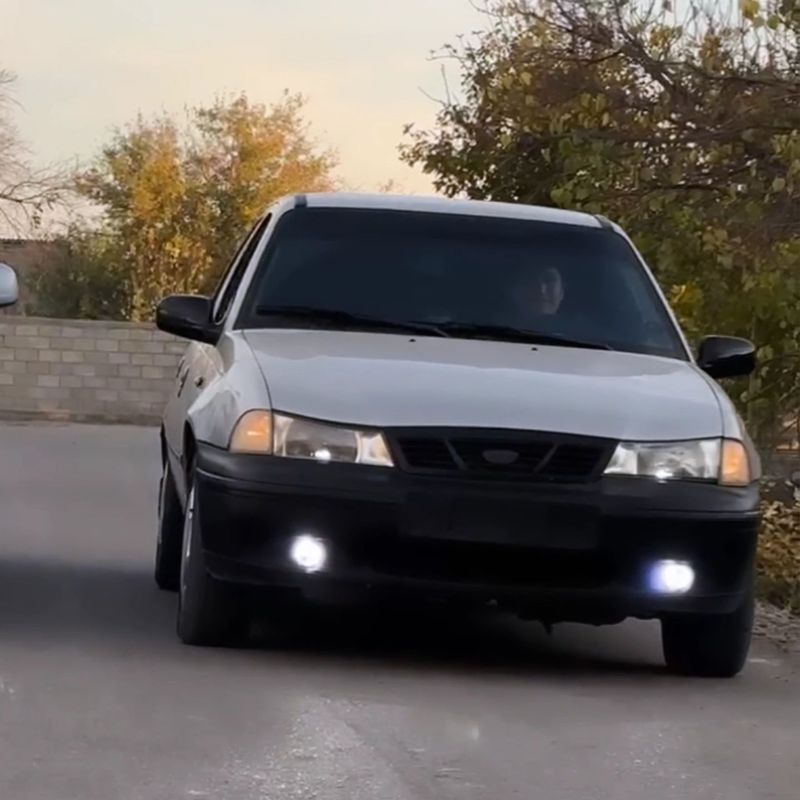 Daewoo Nexia 1 sotiladi Daewoo Nexia 1 sotiladi