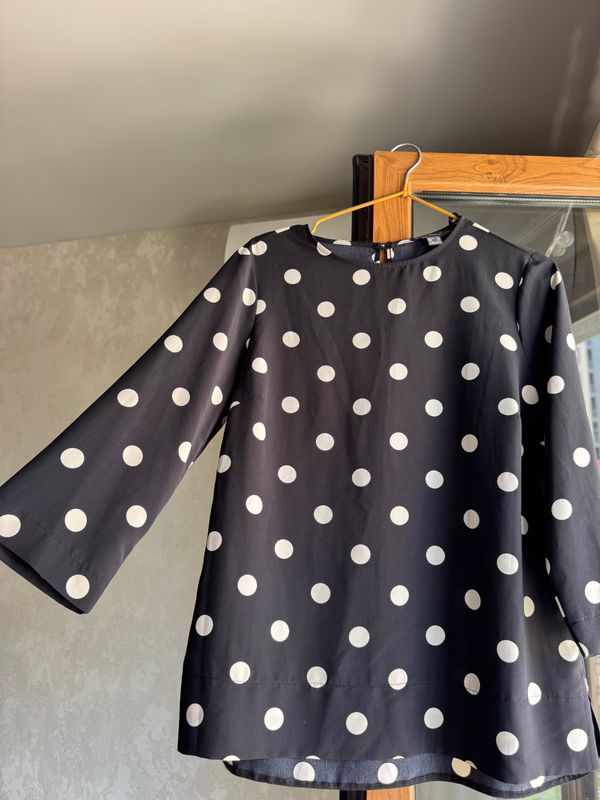 Black polka dot blouse from Primark! Black polka dot blouse from Primark!