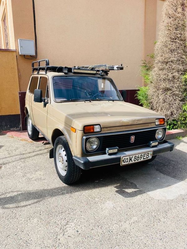 Niva 2121 4x4 sotiladi Niva 2121 4x4 sotiladi