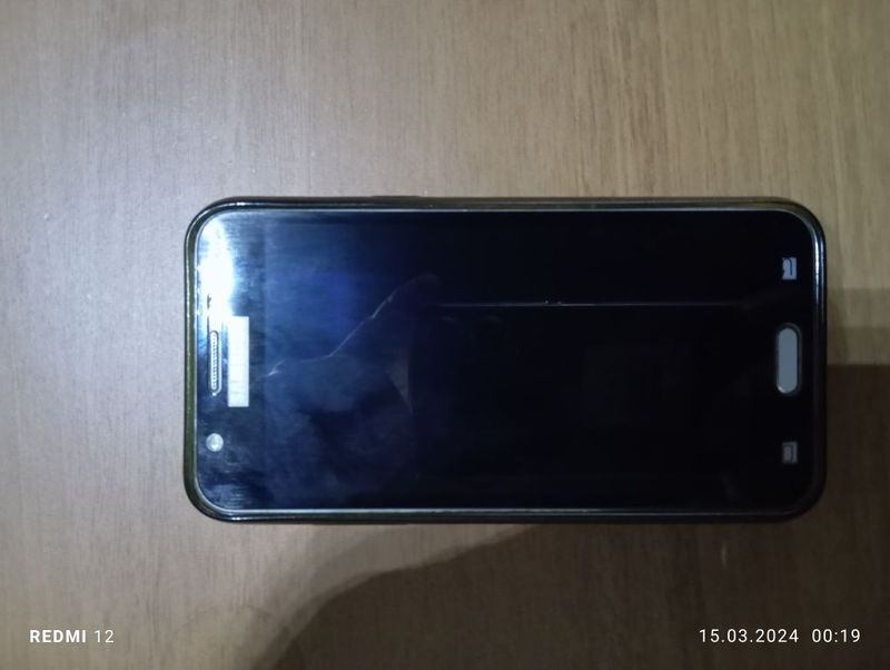 Продам Samsung Galaxy J5