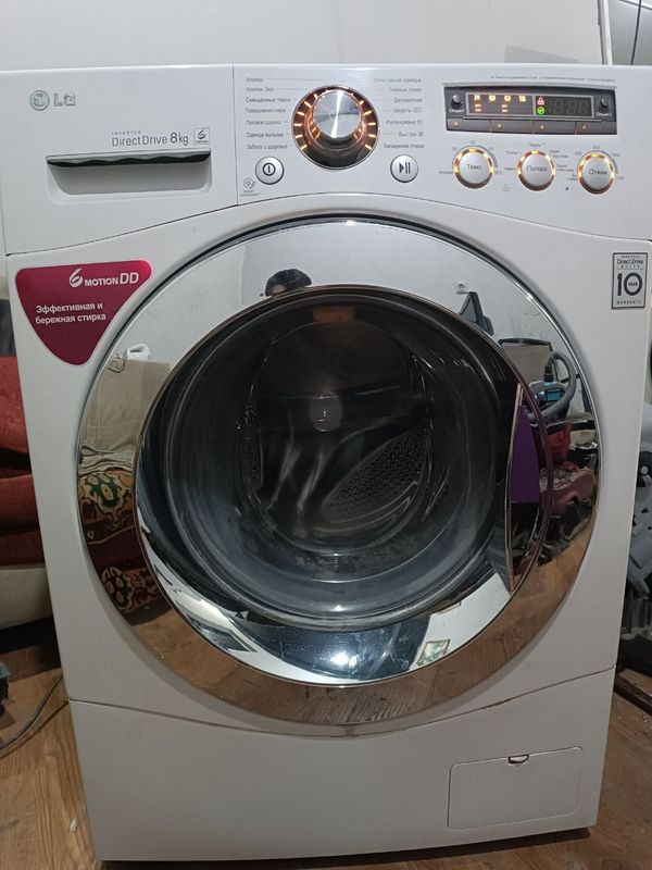 Продается стиральная машина LG 8 KG INVERTOR