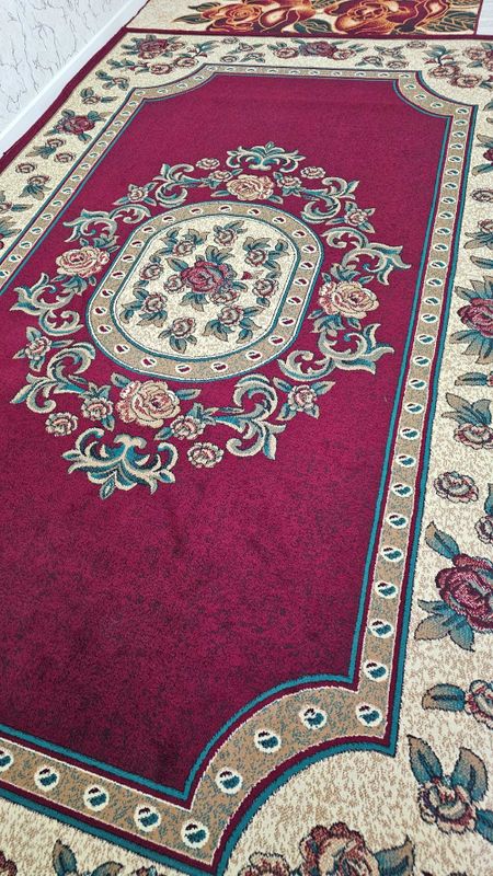 Продам ковёр 235/ 390 Продам ковёр 235/ 390
