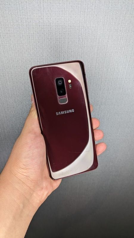 Samsung Galaxy S9 plus 64GB ideal 2 ta sim