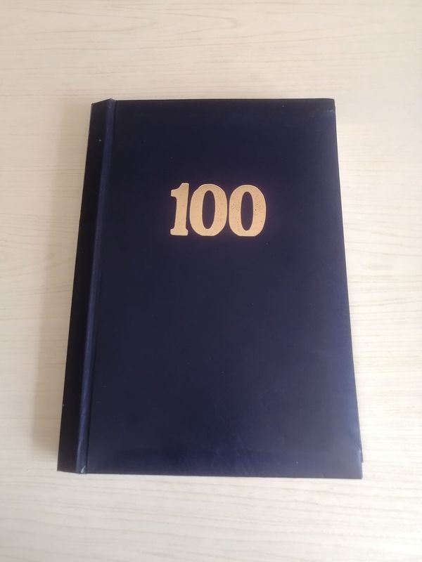 Книга "100 самых влиятельных людей в истории"