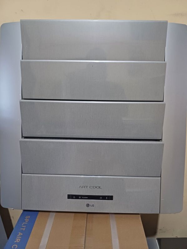 Срочно продаётся кондиционер LG 9 Арт Cool Срочно продаётся кондиционер LG 9 Арт Cool