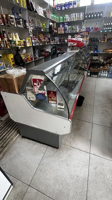 Холодильник витрина Холодильник витрина