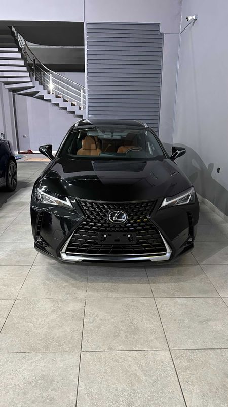 Lexus UX 200 Новый