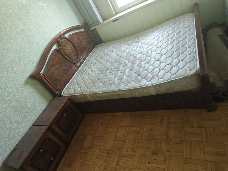 Спальный мебель кровать и тумбы цену предложить Спальный мебель кровать и тумбы цену предложить
