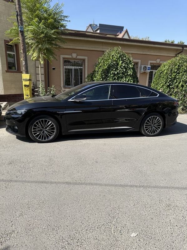 Arendaga beriladi. Byd Han 506 km zapas xodi.