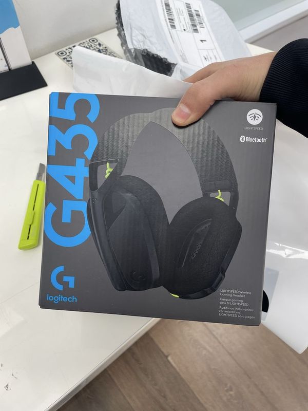 Безпроводные наушники Logitech g435