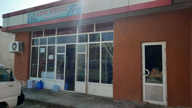 Zarbdor tumanida savdo do`koni bo`lib to`lash sharti bilan sotiladi Zarbdor tumanida savdo do`koni bo`lib to`lash sharti bilan sotiladi