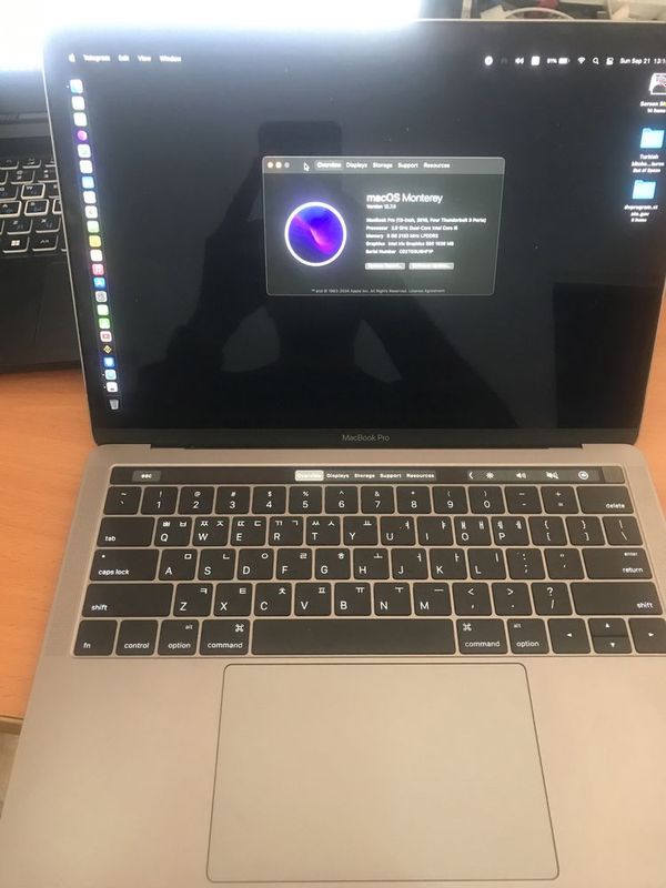 Mac Book Pro i5 8/512 Mac Book Pro i5 8/512