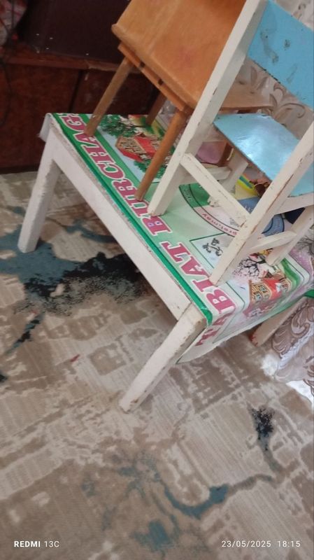 Detiski stol Sutol sotiladi Detiski stol Sutol sotiladi
