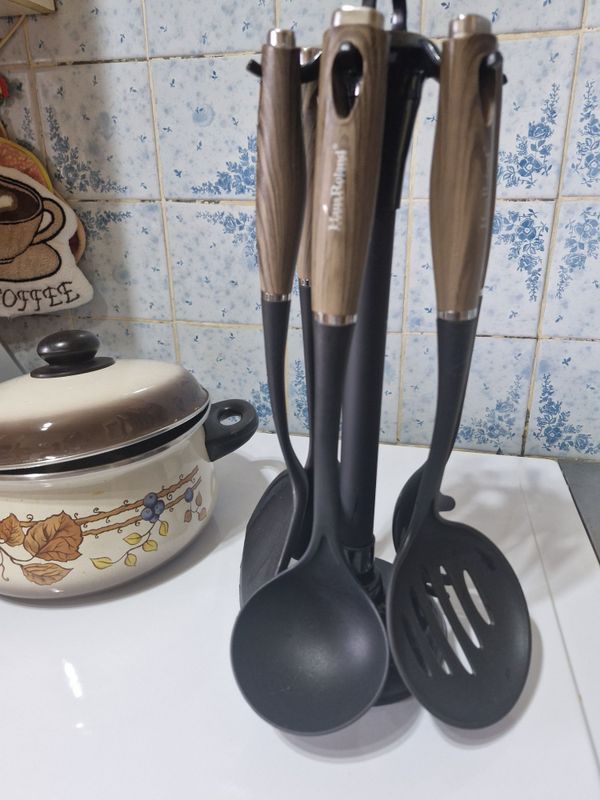 Продаётся кухонный набор Продаётся кухонный набор