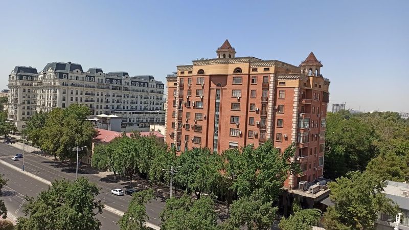 Продам 3х ком квартиру по ул Амир Темур, кинотеатре Казахстан Продам 3х ком квартиру по ул Амир Темур, кинотеатре Казахстан