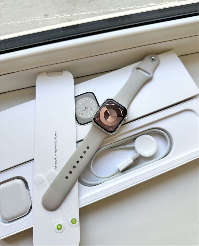 Apple iWatch 8 Starlight 41mm Apple iWatch 8 Starlight 41mm