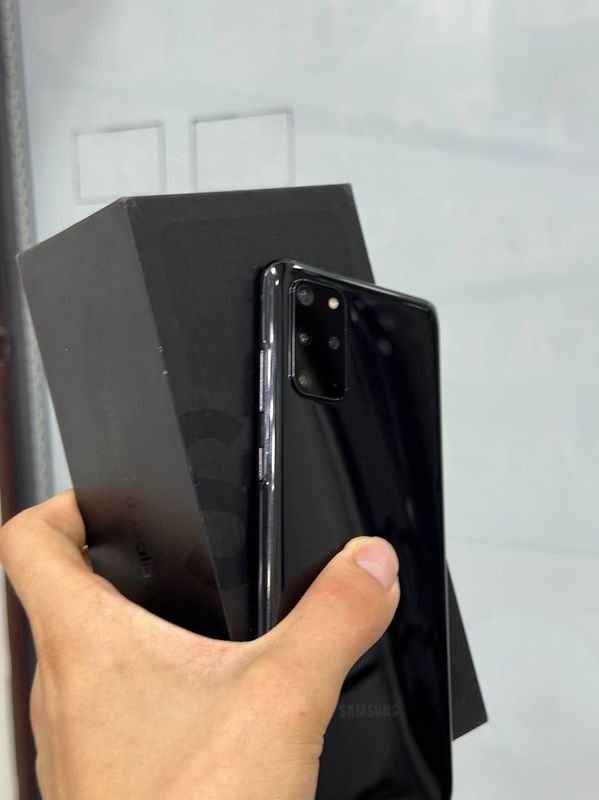 Samsung s20 plus 128 gb Samsung s20 plus 128 gb