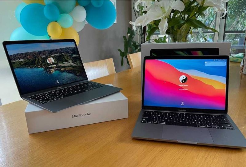 MacBook Air 13'' M1 есть доставка MacBook Air 13'' M1 есть доставка