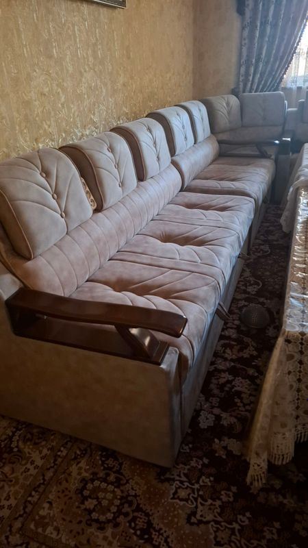 продам мягкая мебель уголок в отличном состоянии продам мягкая мебель уголок в отличном состоянии