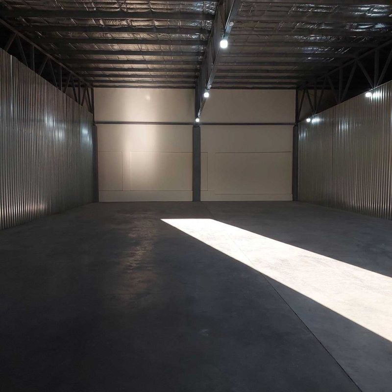 Arenda sklad 284 m2 Arenda sklad 284 m2