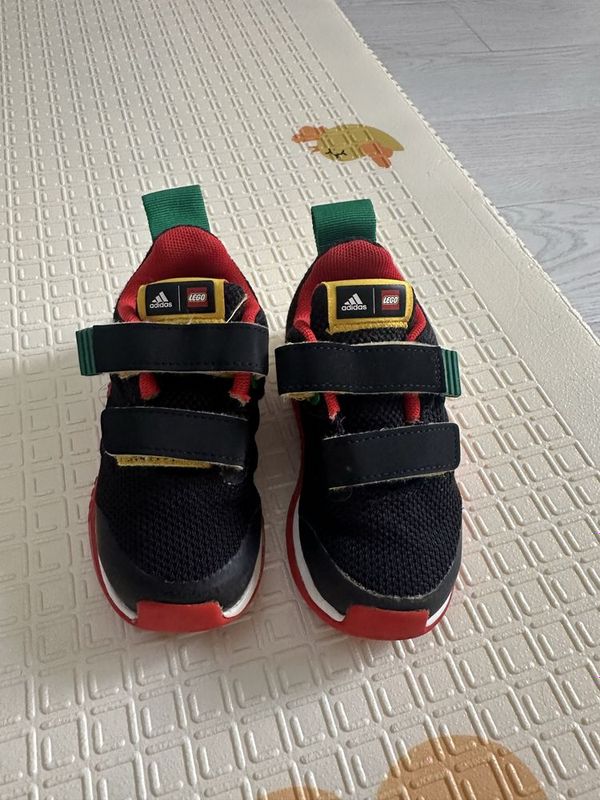 Продаются детские кроссовки оригинал Adidas LEGO x Sport DNA