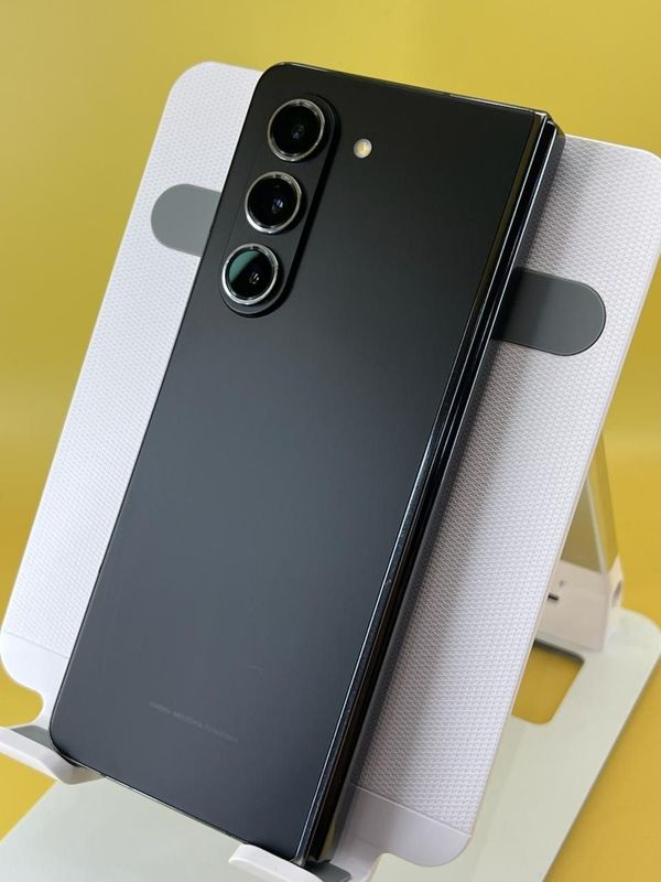 Samsung telefon sotiladi