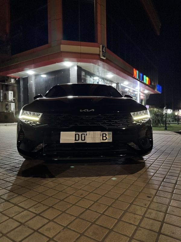 Kia K-5 2,5l Без люк Kia K-5 2,5l Без люк