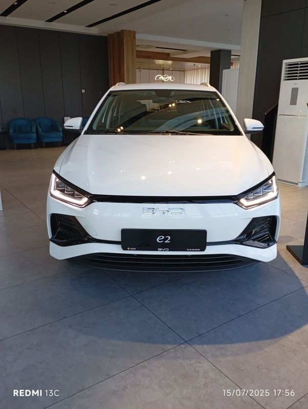 BYD E2 BYD Keles salonida sotuvda tayyor BYD E2 BYD Keles salonida sotuvda tayyor