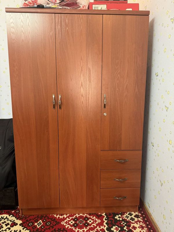Srochna Mebel sotiladi Srochna Mebel sotiladi