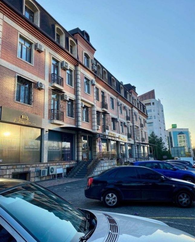 Офис Юнусабад ц-6 333кв.м.