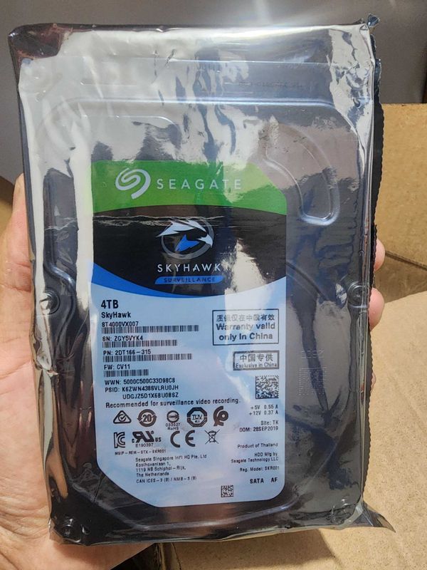 Disklar 4Tb Seagate va 4Tb WDPurple Disklar 4Tb Seagate va 4Tb WDPurple