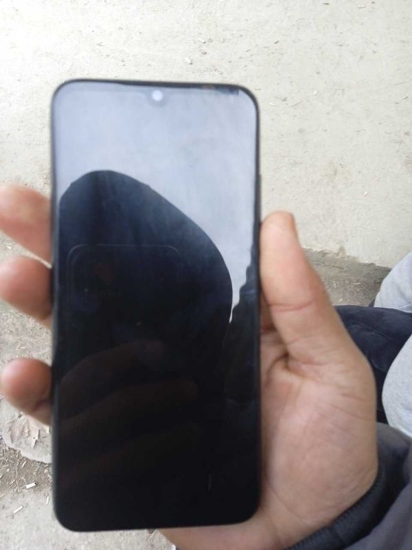 Redmi note 7 64 4 telni holati juda yaxshi usta kormagan