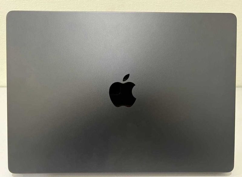 Macbook M3 max 36gb Macbook M3 max 36gb