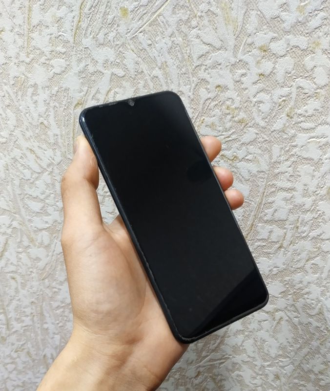 Samsung a20 sotiladi srochna