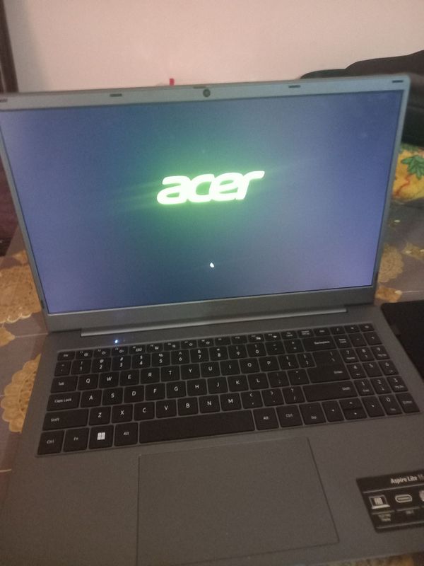 Noutbuk windows 11
