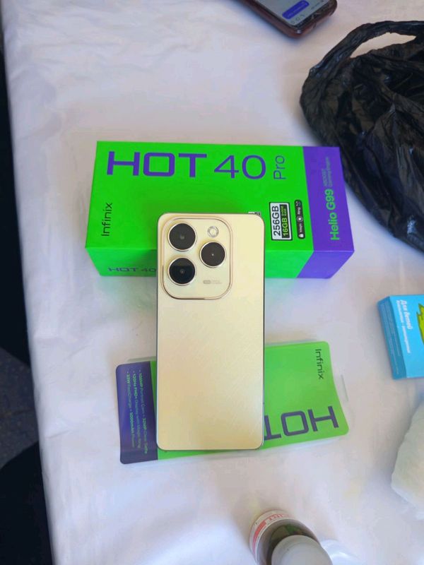 Srochna sotiladi. Infinix hot 40pro 8/256 gb Srochna sotiladi. Infinix hot 40pro 8/256 gb