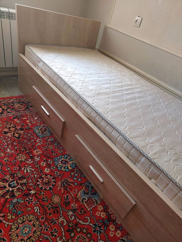 Bir etajli kravat Bir etajli kravat