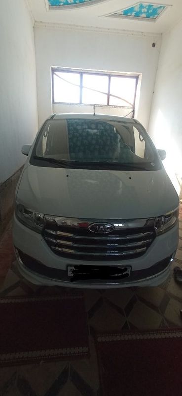 Srochno JAC M3 satiladi!!