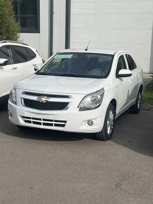 CHEVROLET COBALT A/T 2025 naqtga, muddatli to'lovga xarid qiling