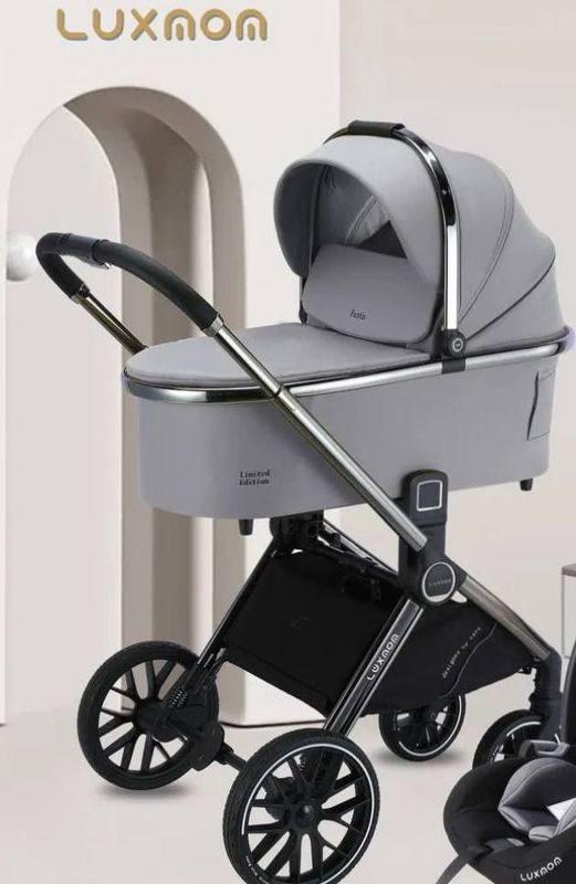Коляска фирмы LUXMOM Коляска фирмы LUXMOM